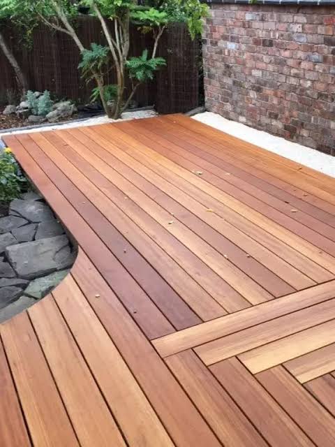 Construção e Manutenção de Decks de Madeira